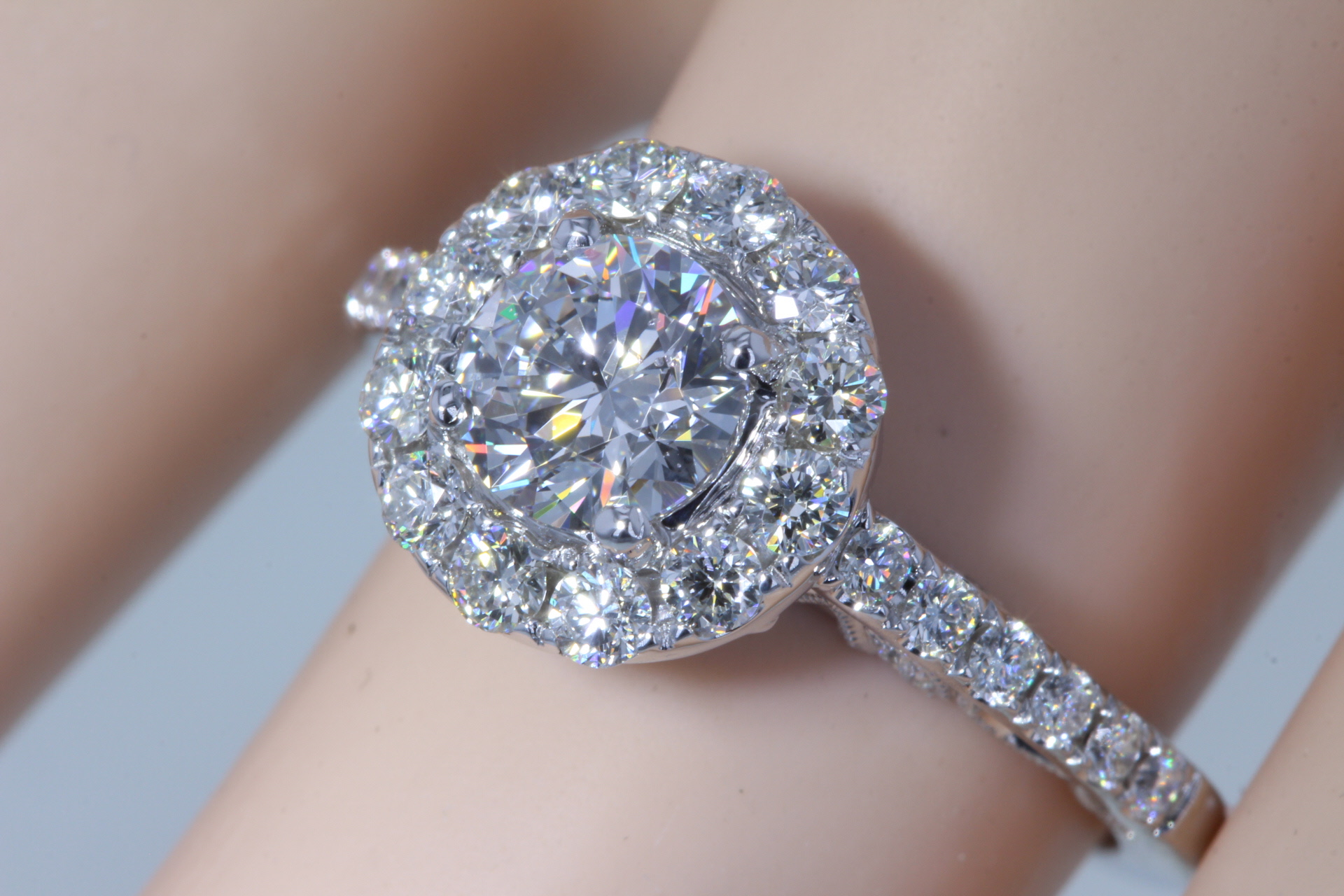 Point of Love Round Diamond Platinum 1.90 Carat Halo Engagement Ring – NAGI